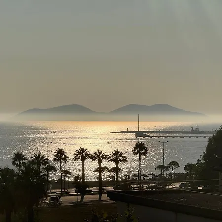 Sunset Shore Daire